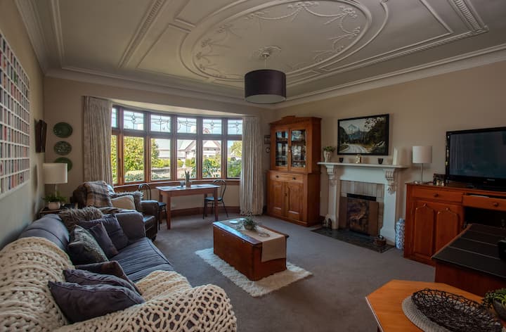 Central Elegant Residence - Dunedin