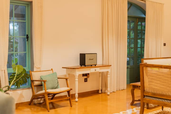 Living room image 2