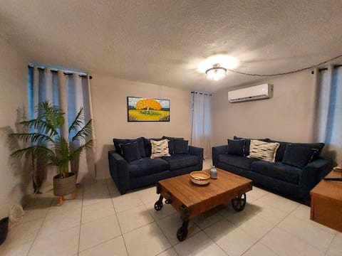 Popular Airbnb listing: Paseo 1545 Solar Panels and Water Tank in Mansión Del Mar