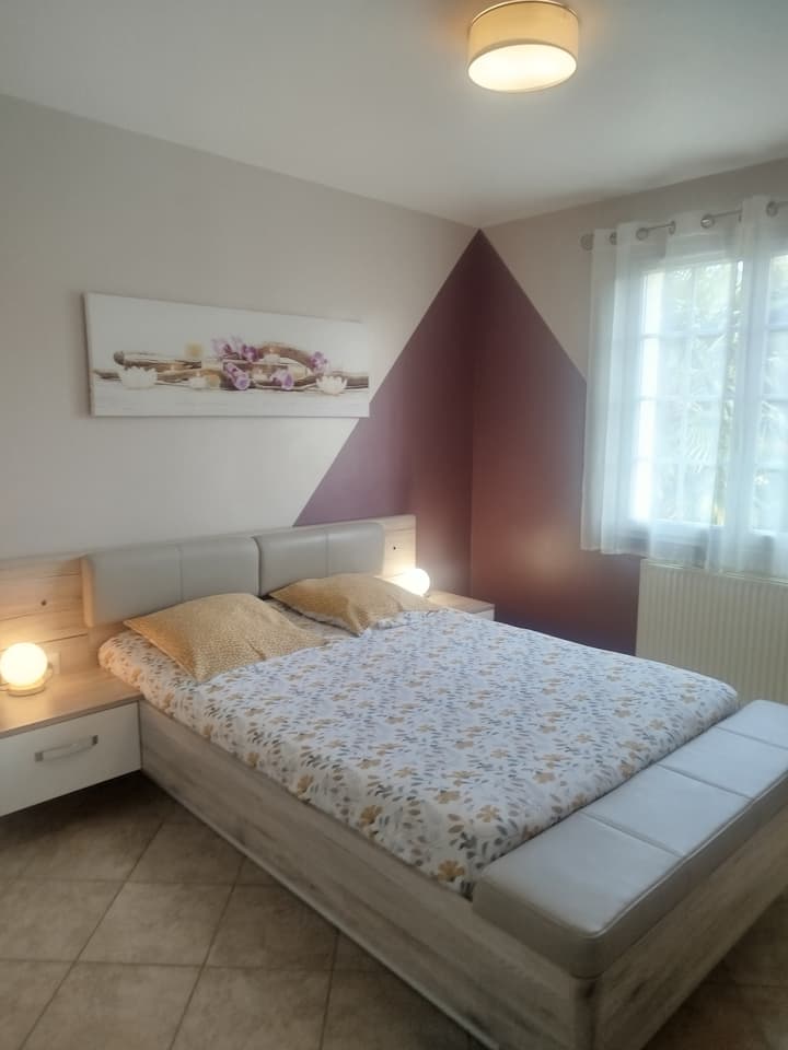 საძინებელი 1