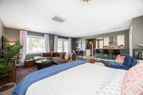 Blue Lotus - a luxe cottage in Kennett Square