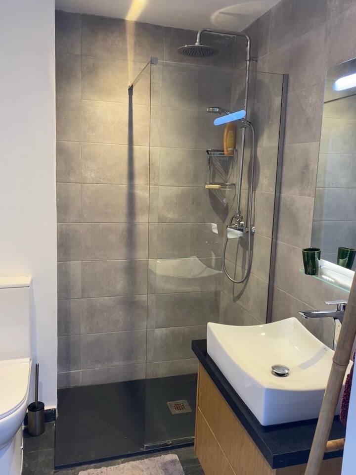 Moderan prostrani apartman, fotografija br. 1