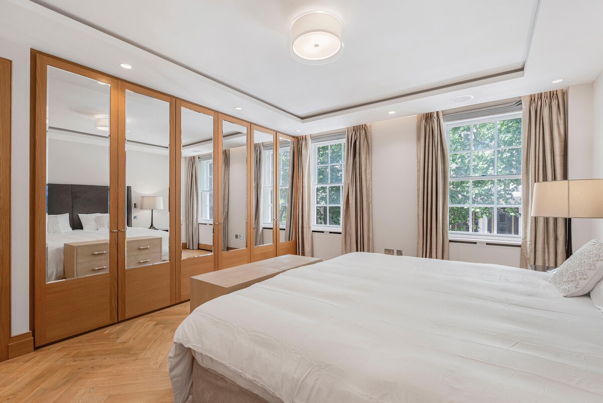 Супер голем брачен кревет (широк 180-220 см)