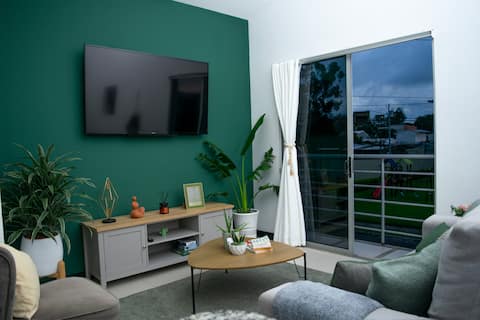 Casa Verde · 7 min from SJO · Pool+Gym · Fast WiFi