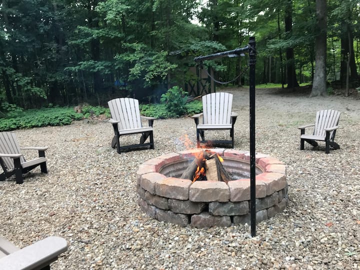 The Mohican Bunkhouse - Mohican State Park, Loudonville