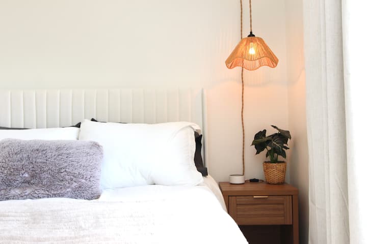 Charming West Seattle Home. Centrally Located. - Seattle, WA