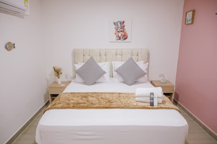 Dave Paradise: Davé 1 (Hotel En Manga Cartagena) - Cartagena