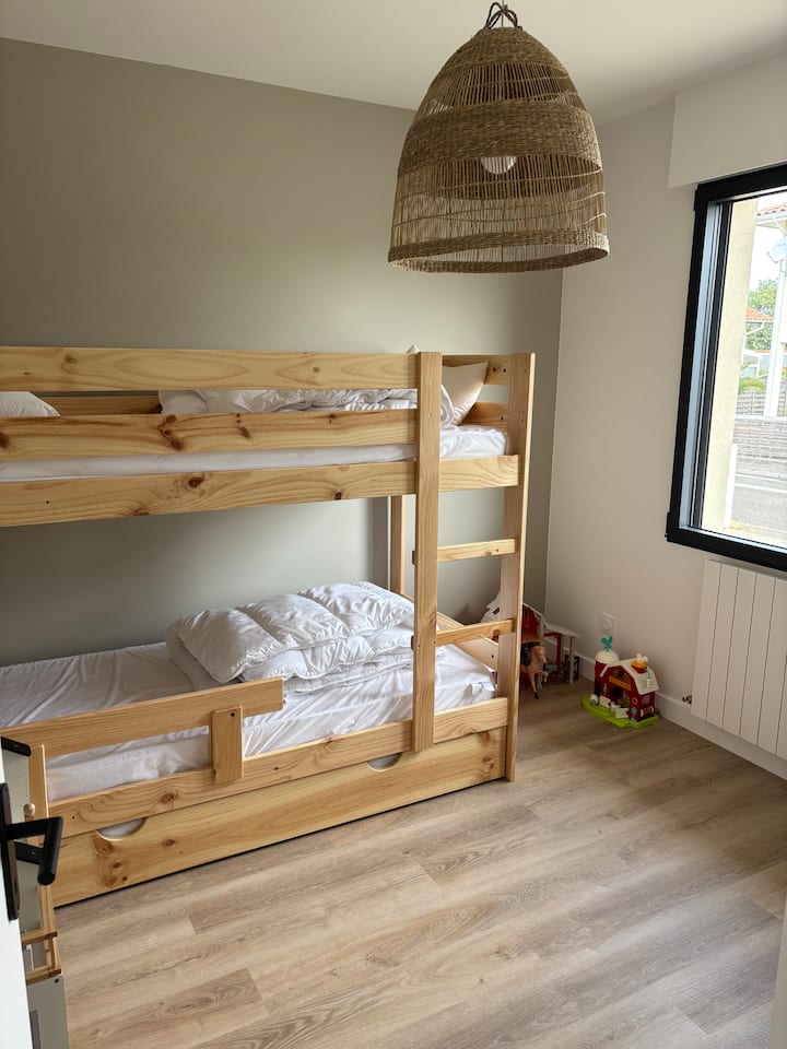 საძინებელი 3