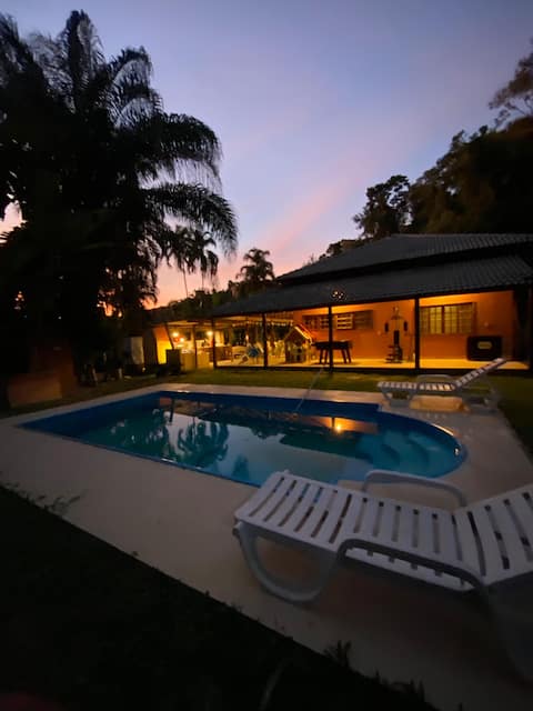 Esquibunda: Movie and Bonfire!
2 hours from Rio de Janeiro!