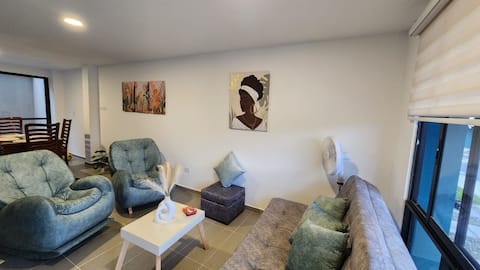 Successful Airbnb property: Swimming pool, jacuzzi, sauna / Near Parque del Café in La Tebaida