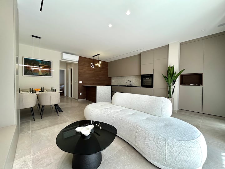 Apartment Petar With Pool And Sea View - Makarska