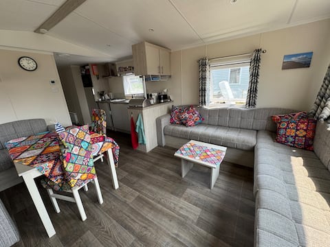 Top Airbnb: Chalet De Zeester for 6 people in Renesse aan Zee in Wijk 13 Renesse