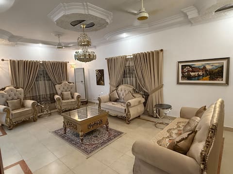 The 4-Bedroom Retreat in DHA