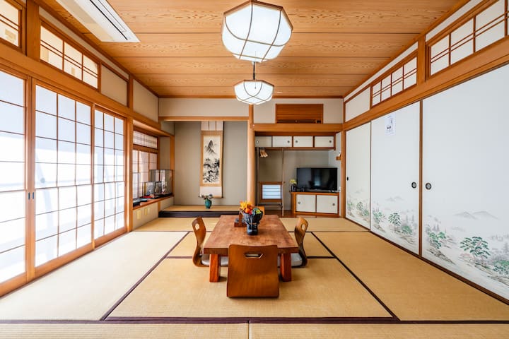 Osaka Kaisei Real Estate Co., Ltd managed Airbnb listing 1