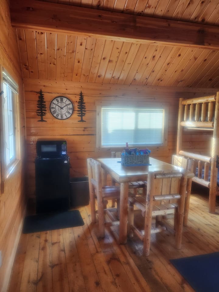 Khaos Cabins - Swan Valley, ID