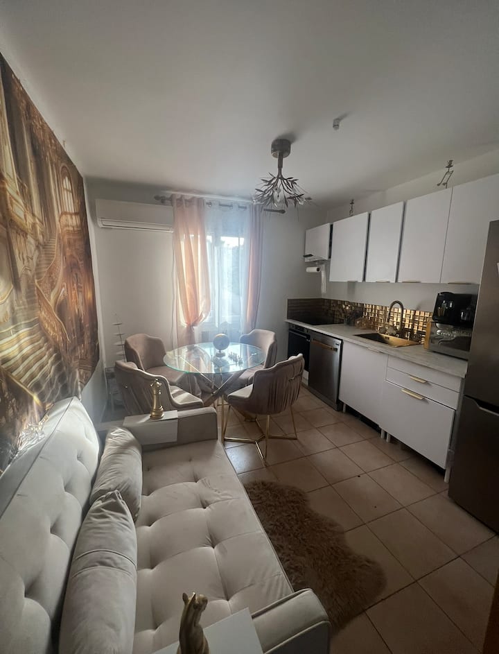 Petit Paradis En Or - Les Pennes-Mirabeau