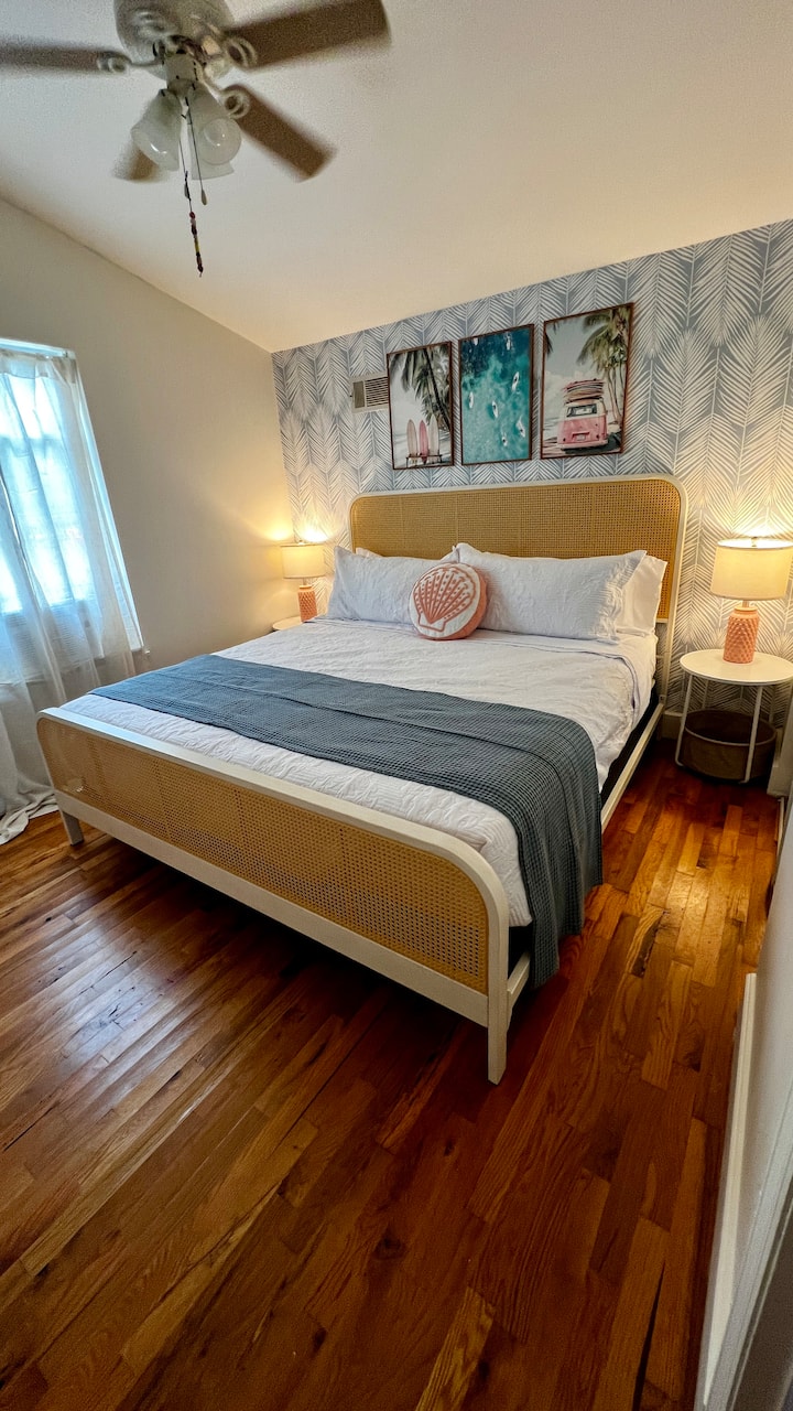 Tucked into the upstairs living area, this full-size sleeper sofa is perfect for extra guests. Surrounded by books and board games and just steps from the balcony, it’s a great spot to unwind or sneak in a sunset nap.