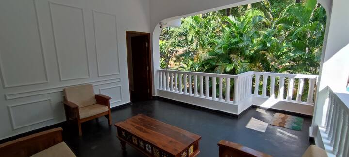 Living room image 9