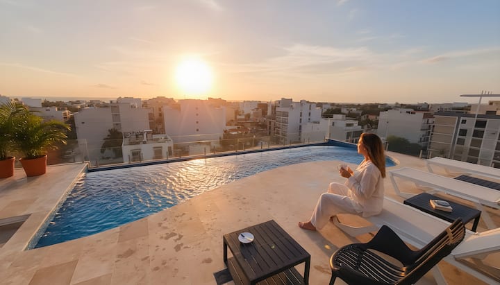 King Studio + Balcony | Rooftop Pool & Fast Wi-fi - 