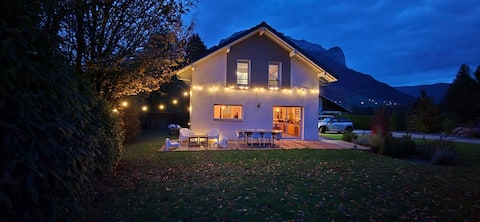 House, large sunny garden, 8 min to the lake, 20 min to the mountains