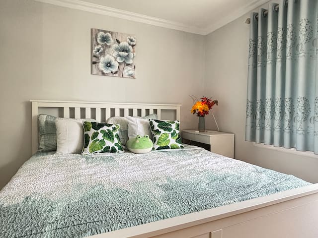 Cozy house in Montreal 4BR Freeparking gallery image 2