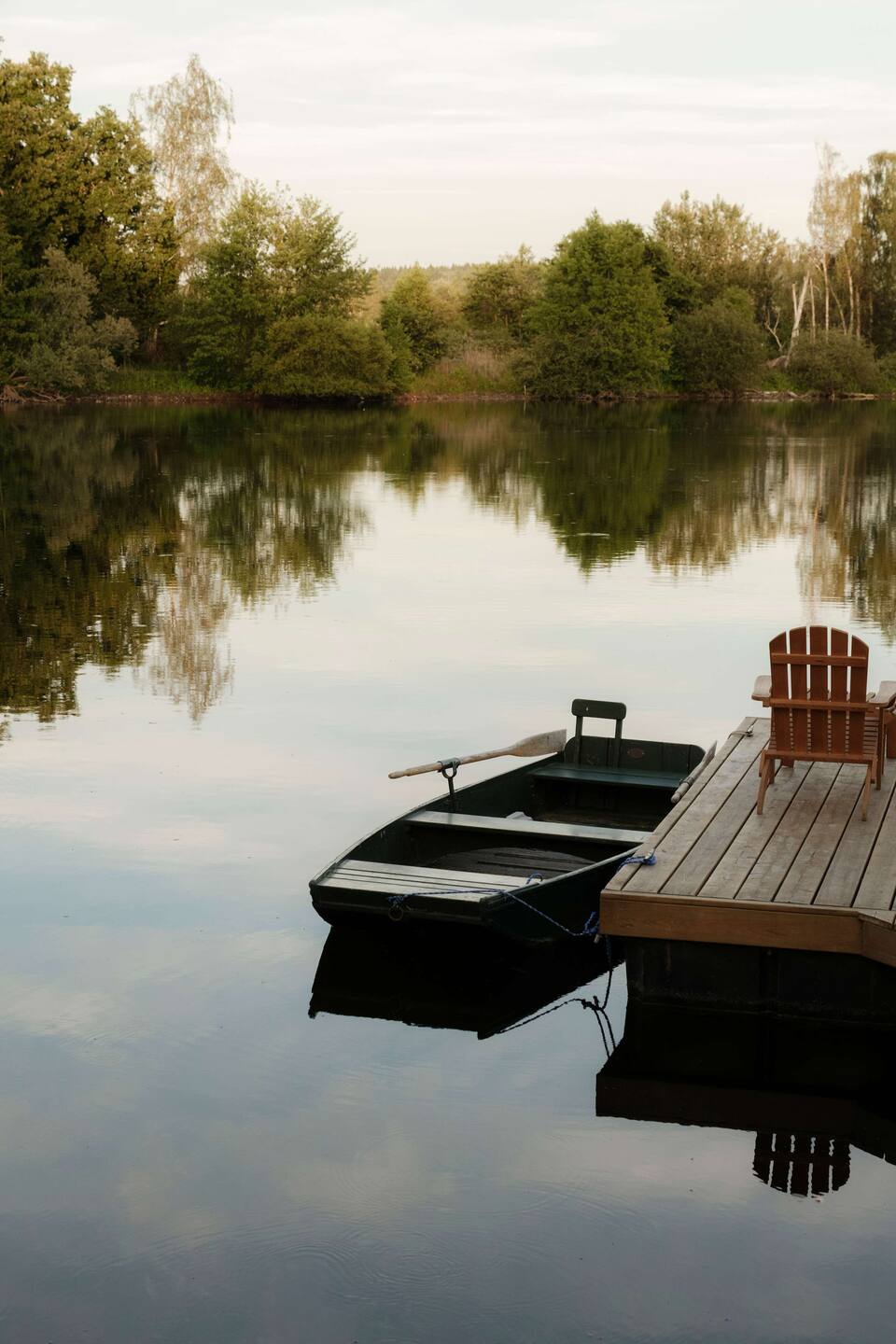 A thatched cottage on its own private lake, Anneville-Ambourville, Normandy, France, photo 2 of 10