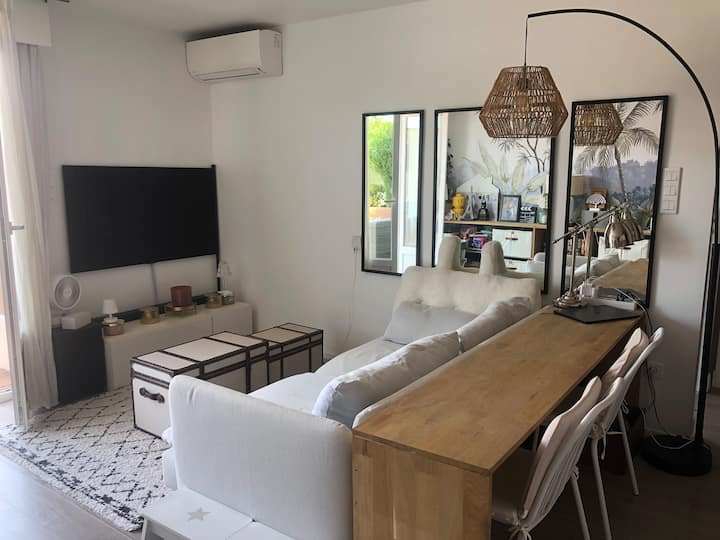 Appartement Proche Plage Et Base - Fréjus