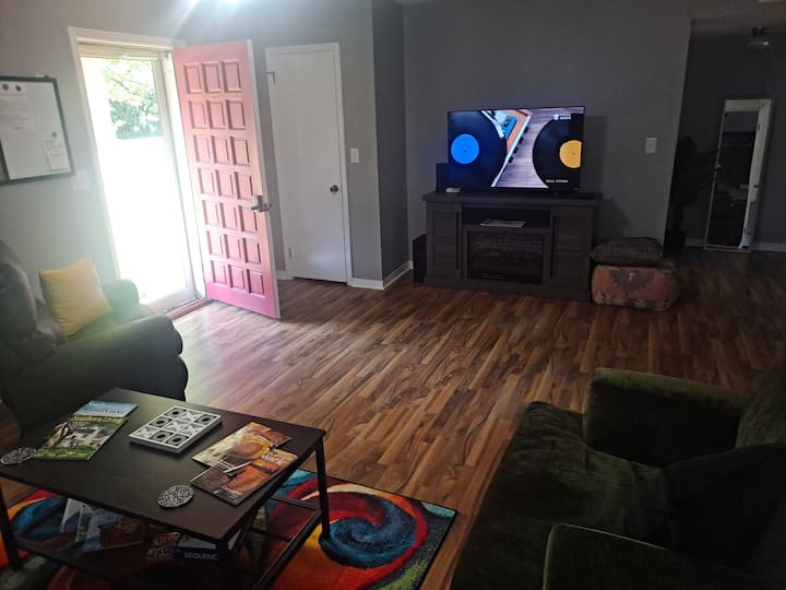 Cozy Corner
"Guest Favorite" Book Now! - Corinth, MS