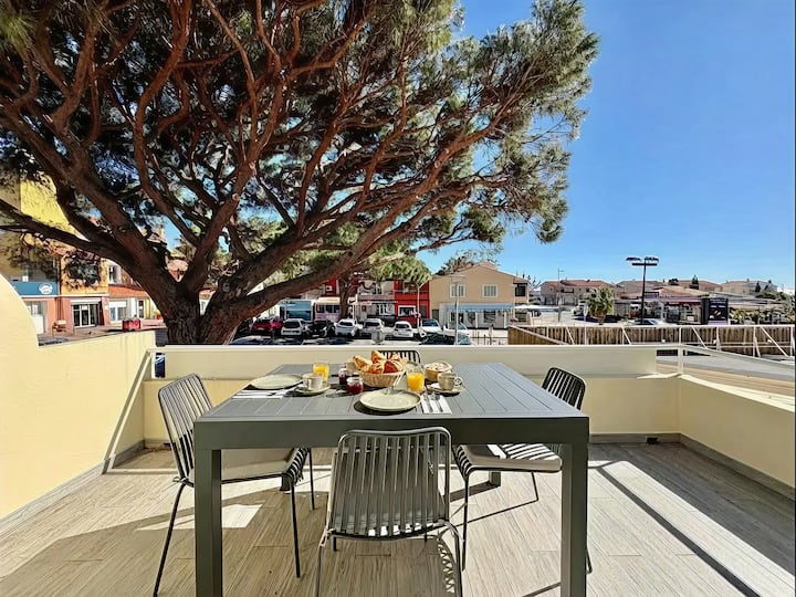 Joli Studio, Terrasse Vue Mer & Proche Plage * * - Les Issambres