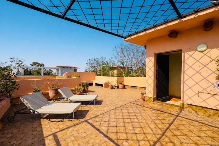 Maison Avec Rooftop Privé  Clim  Parking  4 Per - Marrakech