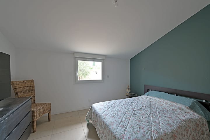 საძინებელი 2