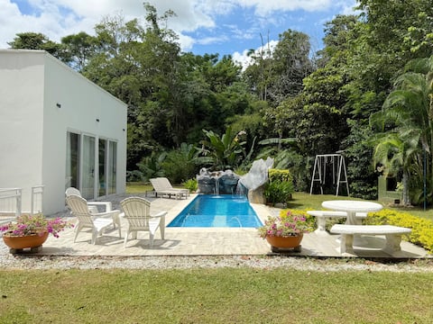 Sophisticated estate in Doradal with pool