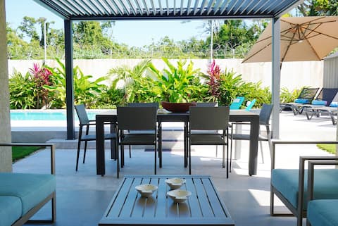 The Allibella Villa! Private Pool & Beach access