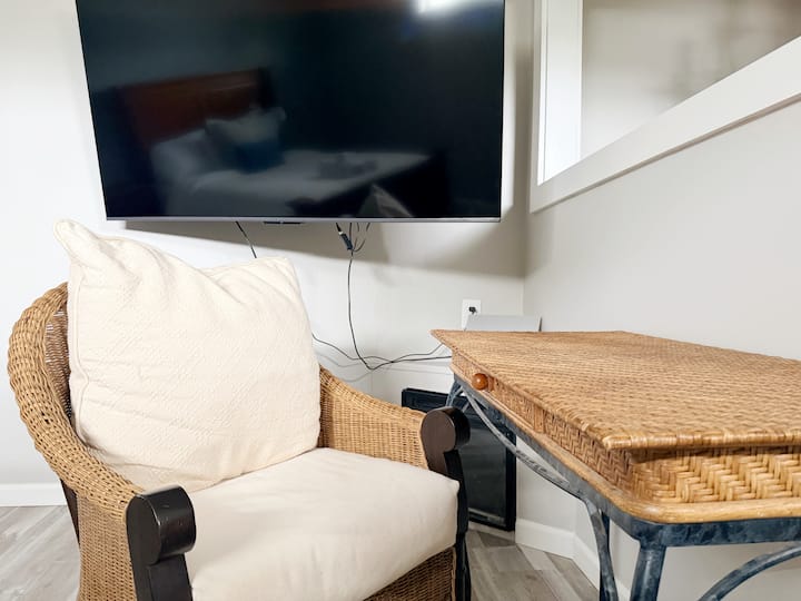 Haynie's Apartment | 1br/1ba - Evansville, IN