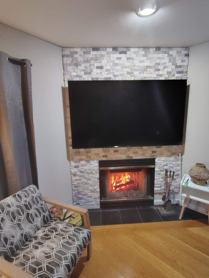 Renovated Arts Studio| Piano, Fireplace & Woods - Weston, CT