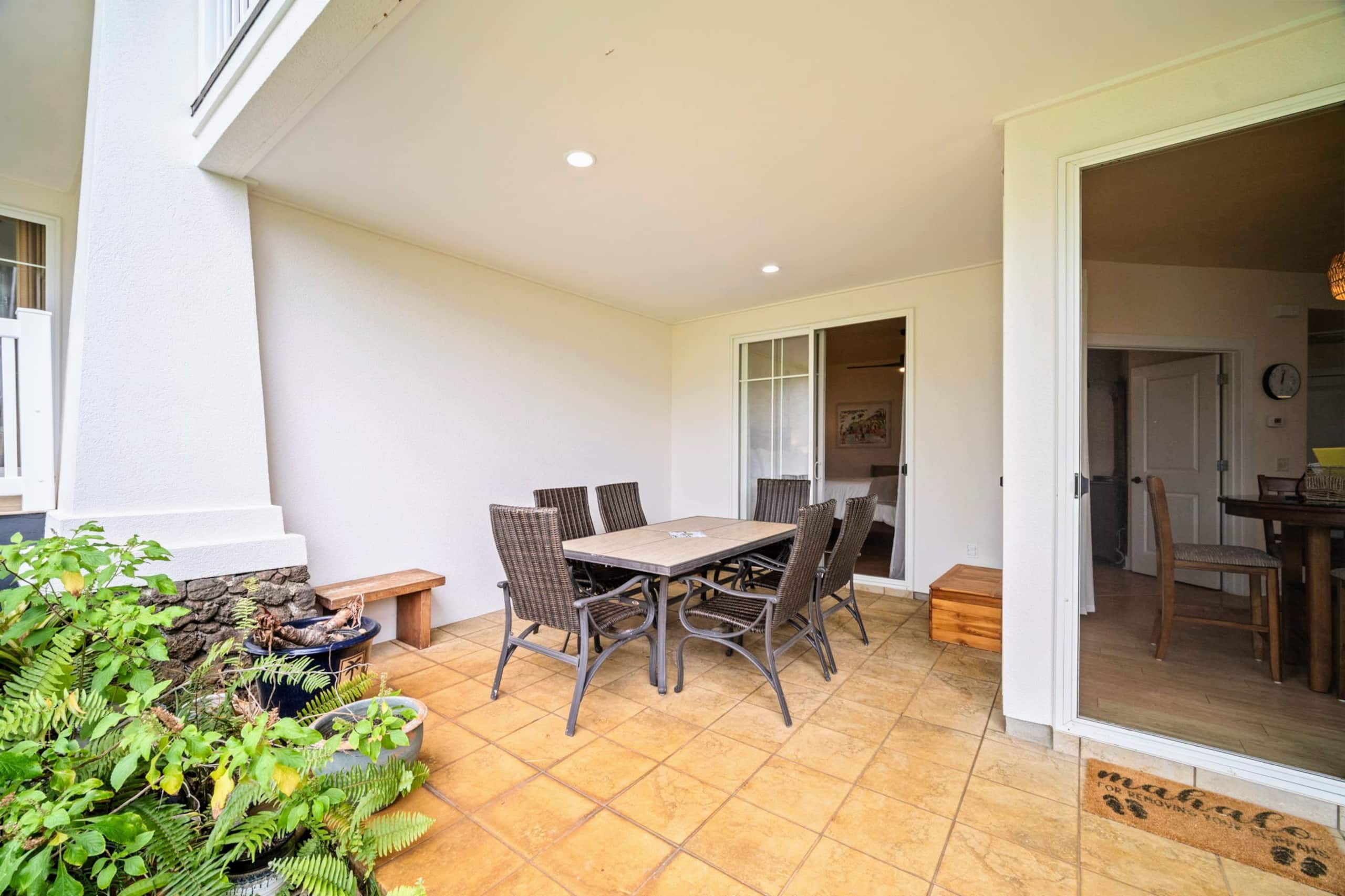 Tropical condo facing pool, lawn, & hot tub! - Image 33
