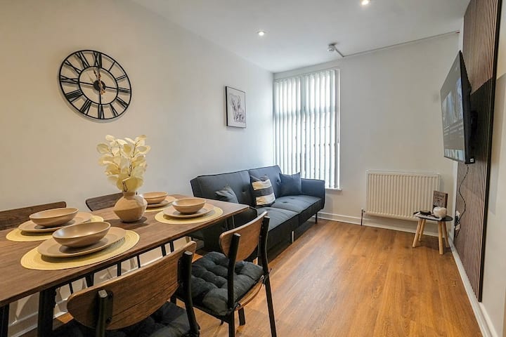 Dreamy Escape | 2bd Apt + Sofa Bed | Kelham Hub - Sheffield