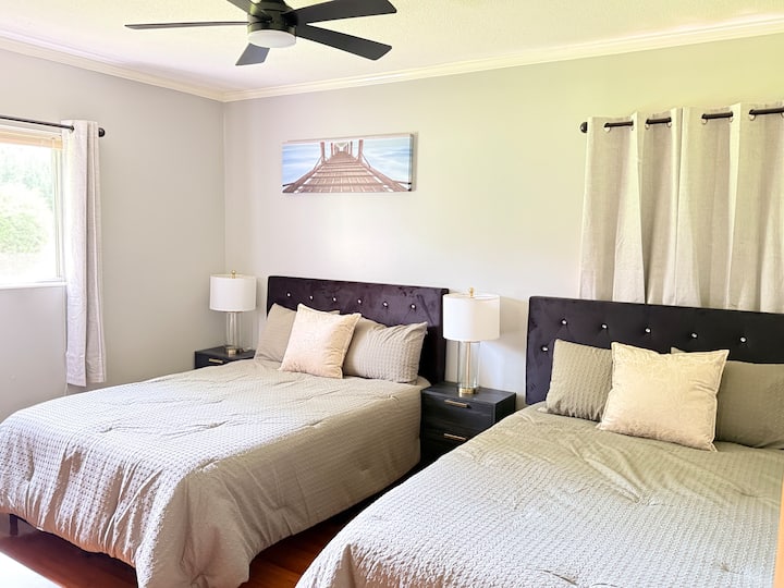 3rd Bedroom with two full size beds.