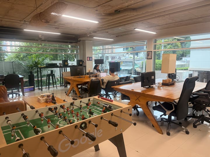 Workspace evidence from 1-Bed Apt in Ekamai-Thonglor | 15 mins to Emsphere