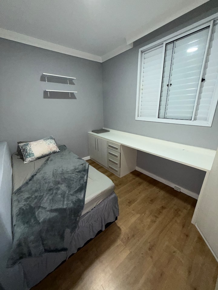 غرفة النوم 2