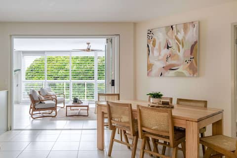 A Calm City Base | Cairns CBD