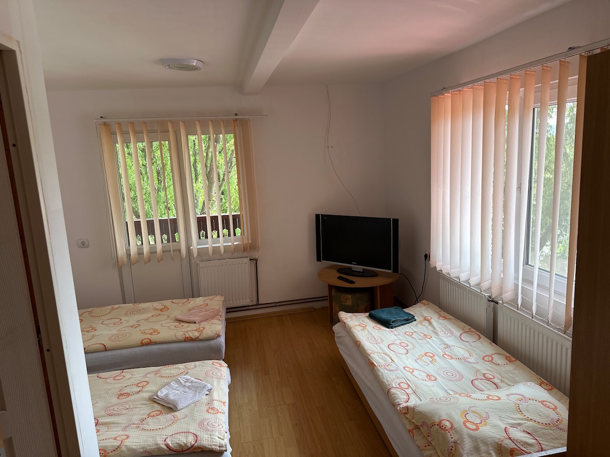 საძინებელი 2