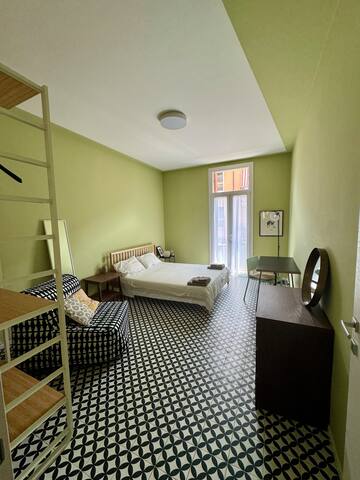 The trainaman’s apartment gallery image 4