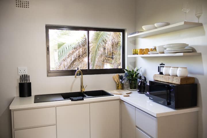 Olienhout Close - Paarl