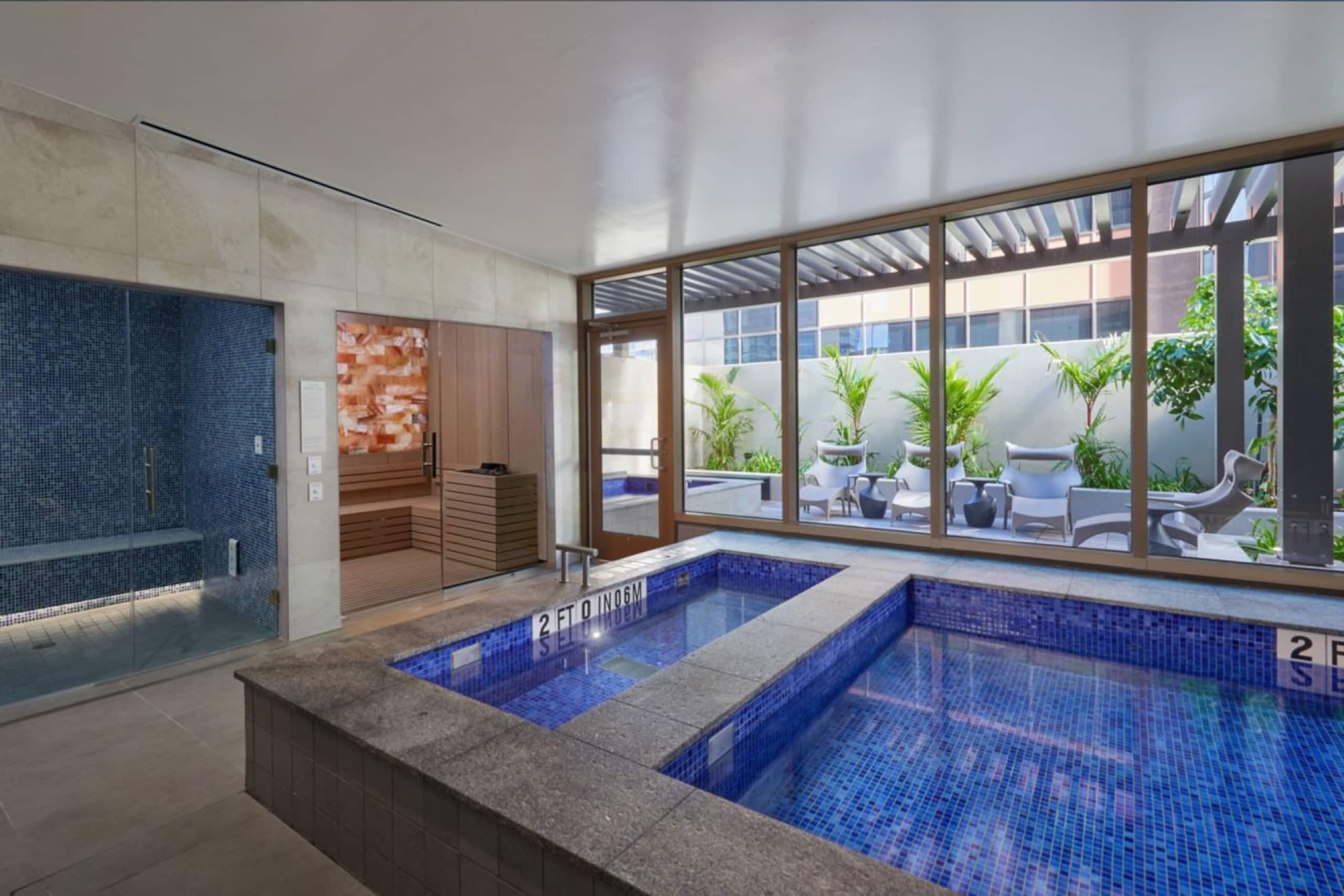 Hotel in Honolulu · ★4.79 · 1 bedroom · 2 beds · 1 private bath - Image 29