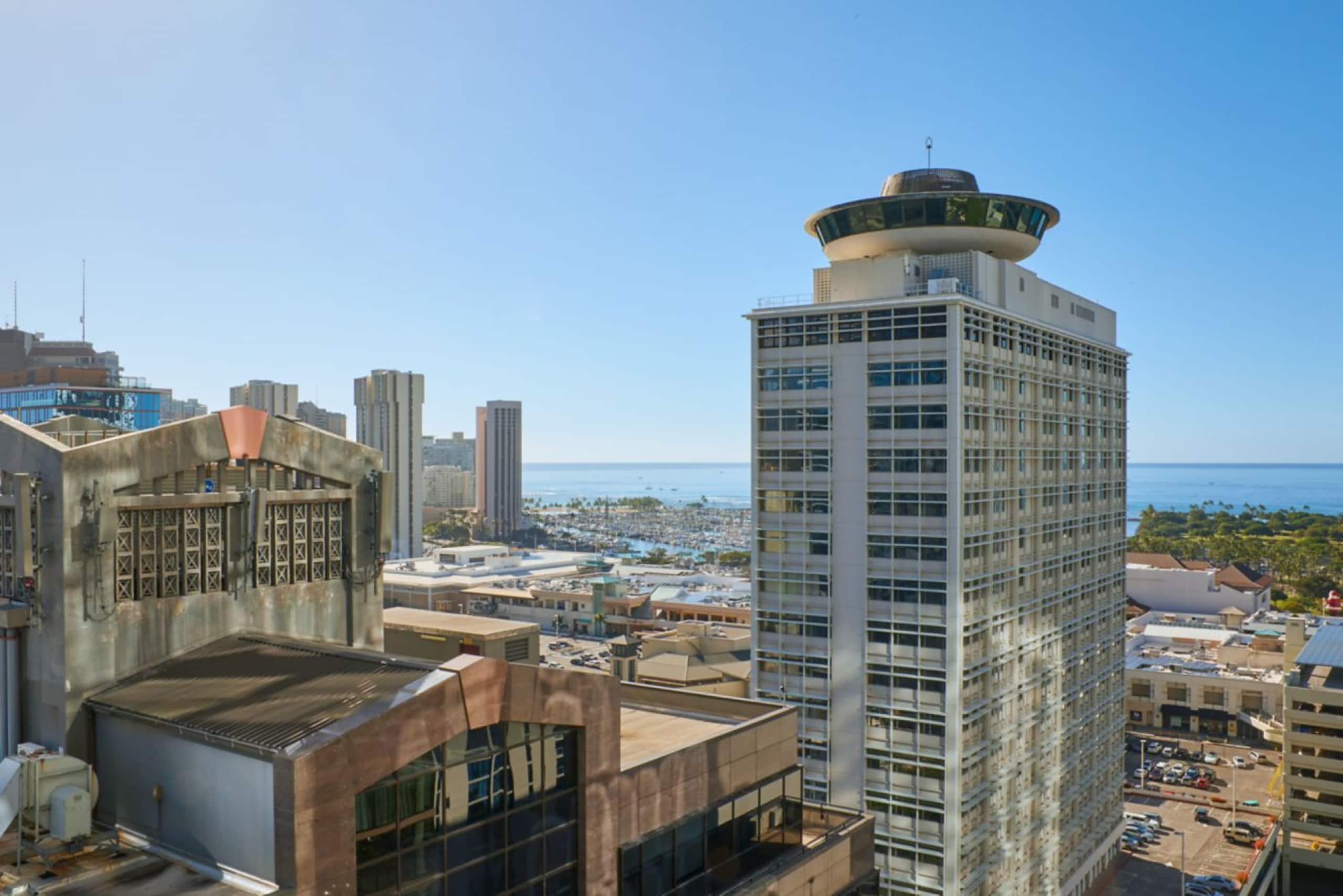Hotel in Honolulu · ★4.79 · 1 bedroom · 2 beds · 1 private bath - Image 11