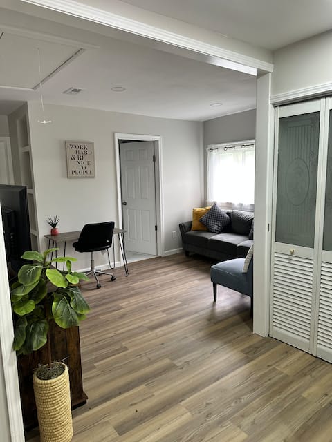 Successful Airbnb property: Cozy 2bedroom in Brooklyn Centre