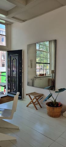 Canal house, garden, 4 pers, Jordaan Centrum