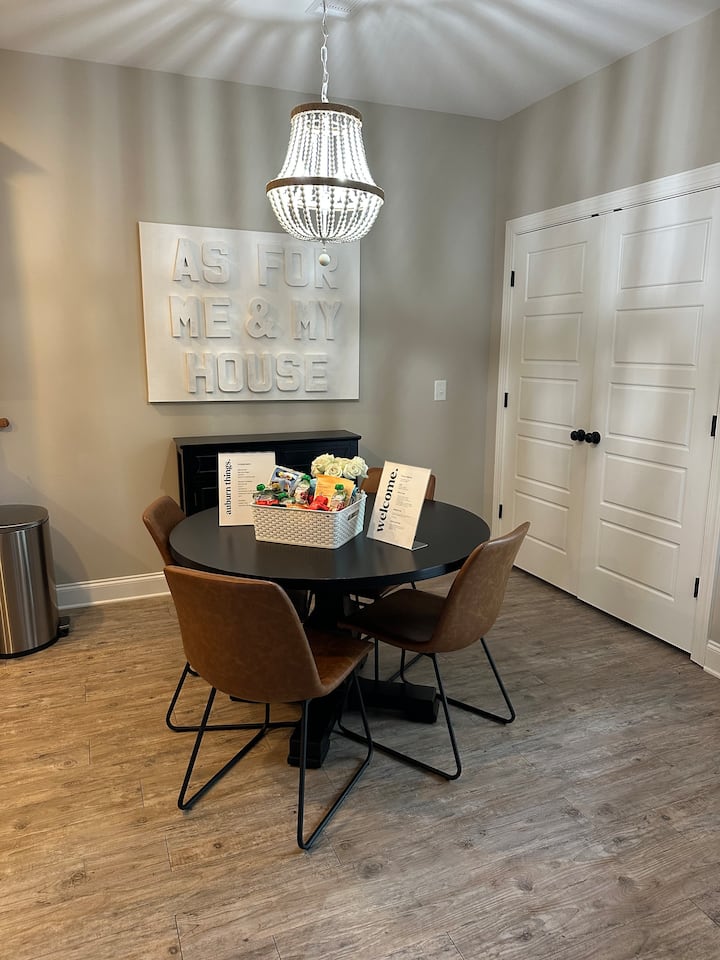 War-to-the-eagle Townhome - Auburn, AL