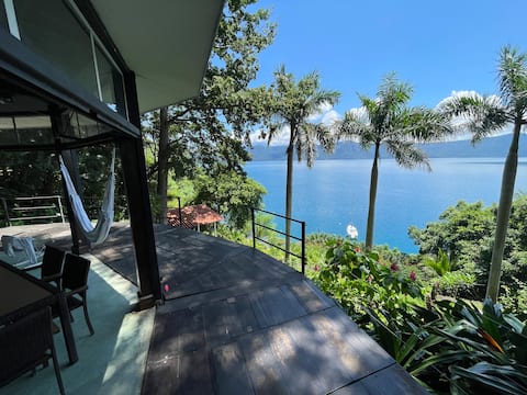 Blue waters house, Apoyo lake natural reserve